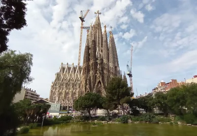 The rising hyperboloid towers and inclined structural lines of the Sagrada Família