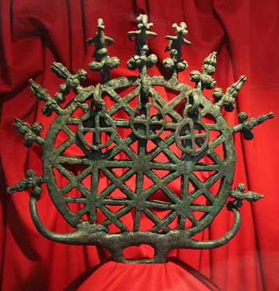 Bronze standard with stag and bull figures from the Early Bronze Age royal tombs at Alacahöyük