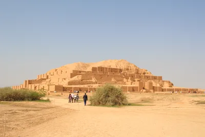 The ziggurat of Chogha Zanbil: a stepped brick monument, the best-preserved Elamite structure