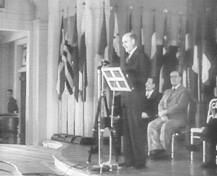 ABD Hazine Bakanı Henry Morgenthau, 1 Temmuz 1944'te Bretton Woods Konferansı'nın açılışında delegelere hitap ediyor