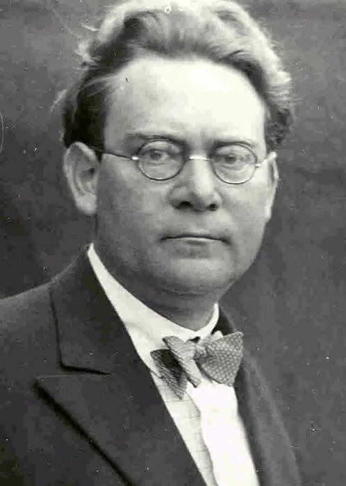 Hans Reichenbach'ın portresi: yuvarlak gözlüklü, kısa saçlı, takım elbiseli bir Alman bilim filozofu