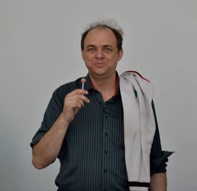 A photograph of Graham Harman speaking at the Museum of Contemporary Art of Barcelona (MACBA)